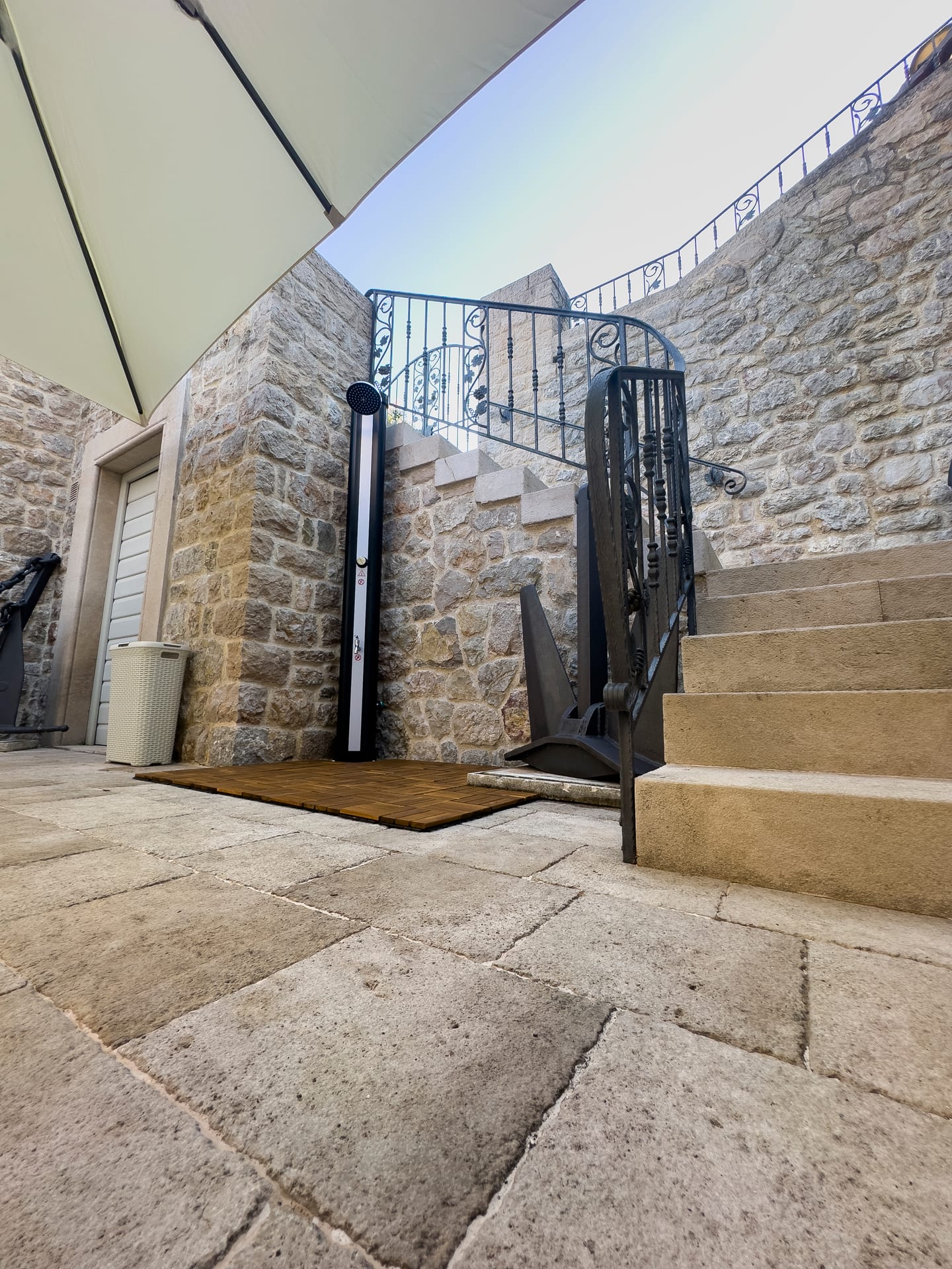 Anchora building exterior — photo 5